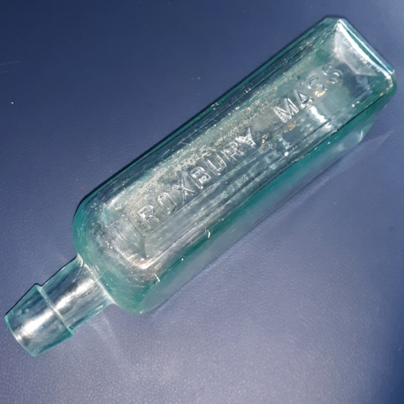 1854 Medical Discovery Bottle - Picture 5 of 8